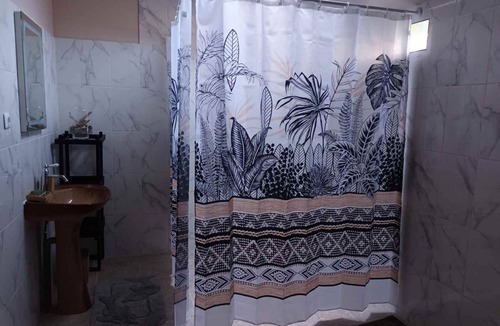 Moliens Bed & Breakfast | Hébergement médiéval dans un parc avec 600 variétés végétales, ferme pédagogique