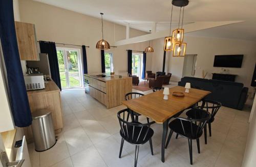 Saint-Quentin-en-Tourmont Resort | Hôtel et Cottages Domaine Du Marquenterre