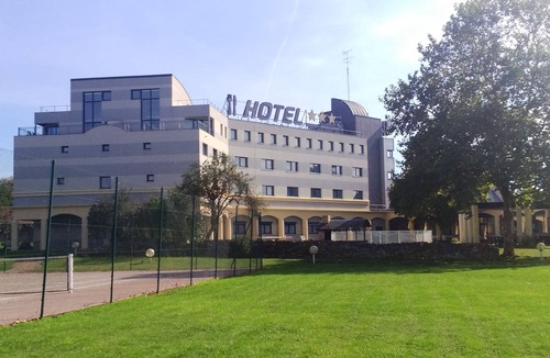 Magny-Cours Hotel | Hôtel Le Paddock