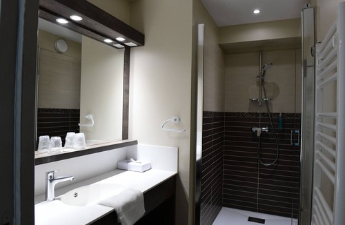 Cayeux-sur-Mer Hotel | Hôtel Les Galets Bleus
