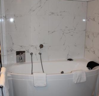 Petite-France Hotel | Hôtel & Spa Le Bouclier D'or