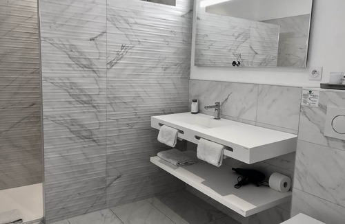 Ascq House | Hôtelya - Lille - Villeneuve d'Ascq
