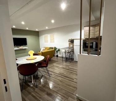 Guyancourt Apartment | Hana Home Guyancourt 5 personnes résidence calme business&family