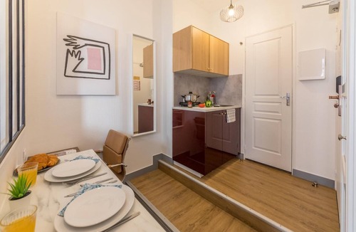 Chaussee-d'Antin Apartment | Haussmann - La Fayette 33 : cosy apt. for 2