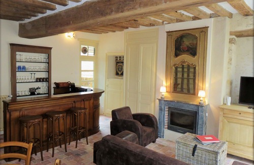Montmirail Cottage | Historic 18th Century Home with Modern Comforts in Medieval Village