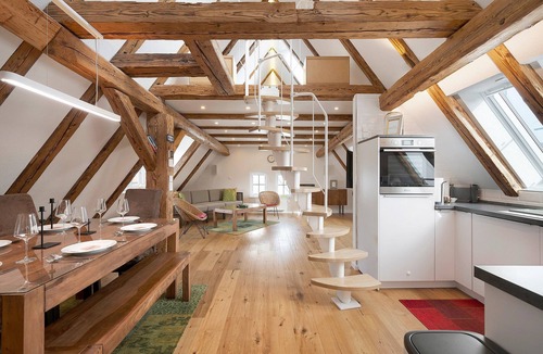 Lorch Apartment | Historic Accommodation in Lorch