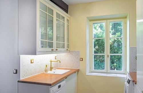 Ocquerre House | Historic castle near Paris, Disney, CDG. Sleeps 8 in 4 bedrooms, 3 full baths!