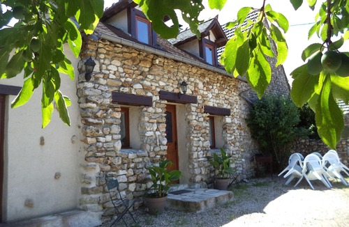 Saint-Etienne-sous-Bailleul House | Holiday home "la maisonnette 2 stars "Normandie