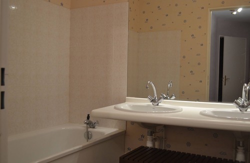 Chessy Apartment | Holiday apartment