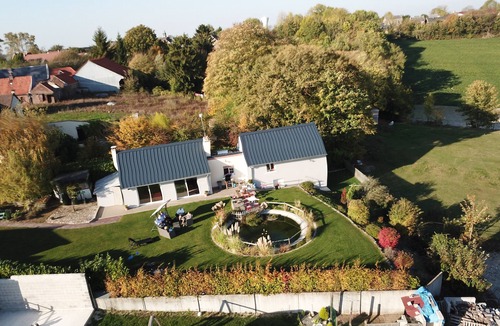 Sequehart House | Holiday Home 'Cour Des Miracles, Sequehart' with Private Terrace, Private Garden and Wi-Fi