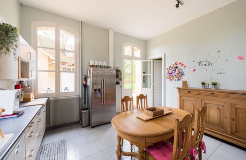 Pouru-Saint-Remy Villa | Holiday home adjoining a château.