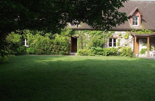 Monchaux House | Holiday Home in Quend-Plage near Lake