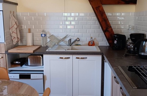 Franleu House | Holiday Home 'La Pause Picarde - Baie De' with Private Terrace, Shared Garden and Wi-Fi