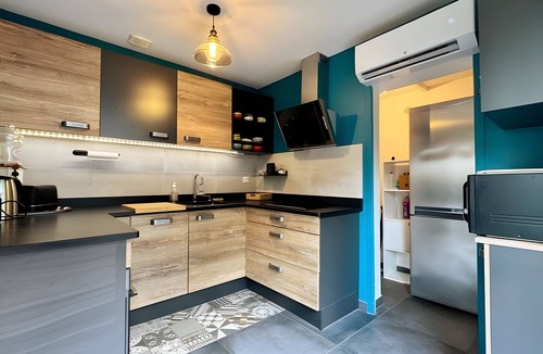Cucq House | Holiday Home 'Les Pins Stella Plage' with Private Terrace, Wi-Fi and Air Conditioning