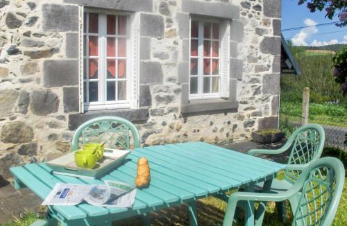 Langlerial House | Holiday Home O'Petit Bonheur by Interhome