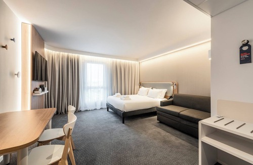 Courlancy Hotel | Holiday Inn Express and Suites Reims Rives De Vesle by IHG