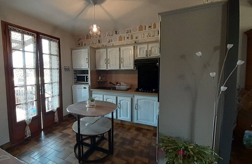 Bort-les-Orgues House | Holidays near Monts d'Auvergne
