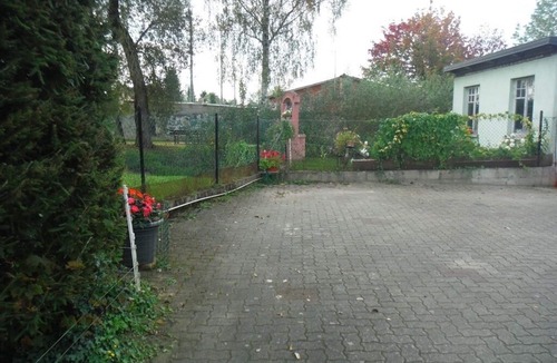 Wittisheim House | Holly welcomes you in a good mood with a pot of friendship