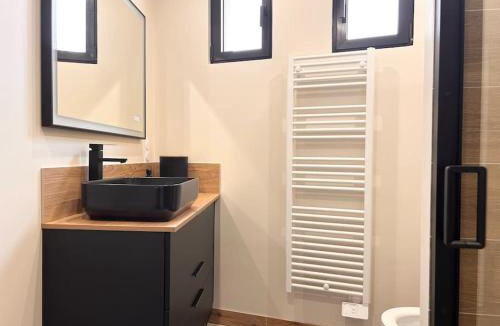 Saint-Leger-du-Bourg-Denis Apartment | Home 724