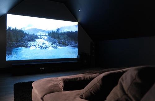 Seclin Villa | Home Family Cinema