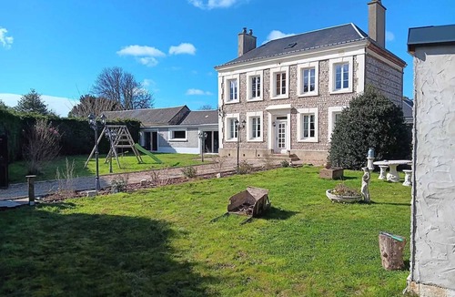 La Poterie-Cap-d'Antifer Villa | Homerez - Villa in La Poterie-Cap-d'Antifer