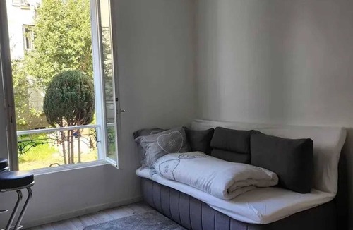 Villeneuve-Saint-Georges Apartment | Homerez - Apartment in Villeneuve-Saint-Georges
