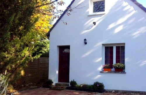 Ferolles-Attilly House | Homerez - Amazing house for 4 ppl. with garden and terrace at Férolles-Attilly