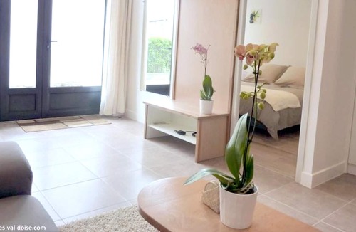 Argenteuil Apartment | Homerez - Amazing apartement for 4 ppl. at Argenteuil
