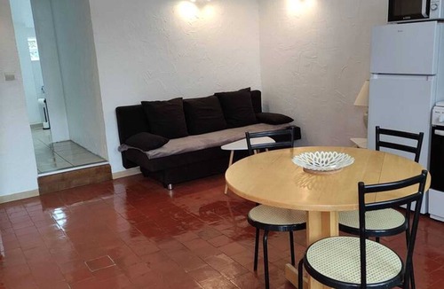 Cosne-Cours-sur-Loire House | Homerez - Cosy stay in Cosne-Cours