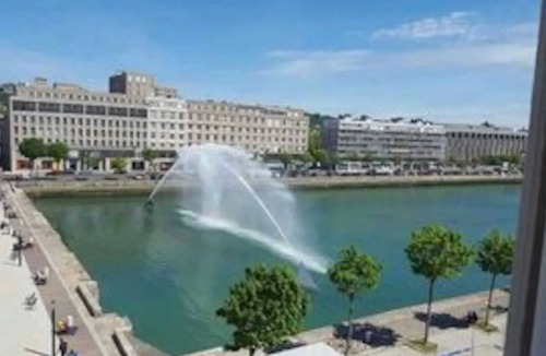 Cote Est Soquence House | Homerez - Charming cottage in Le Havre with terrace and garden - 30 m²