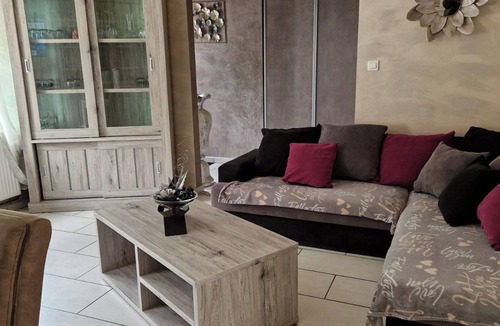 Berlaimont House | Homerez - Charming house in Berlaimont with garden and parking included