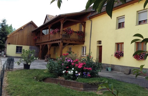 Stotzheim House | Homerez - Charming House in Stotzheim with Garden