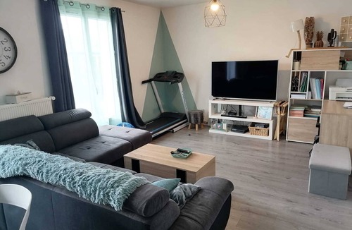 Senlis House | Homerez - Charming house in Senlis with private jacuzzi