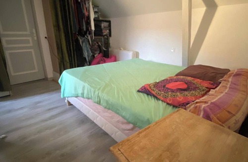 Dreux House | Homerez - Comfortable House in Dreux + Fenced Garden
