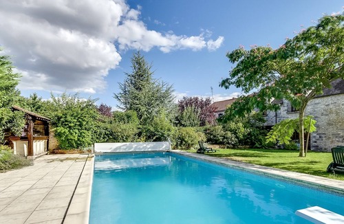 Saint-Germain-sur-Ecole House | Homerez - House for 3 ppl. with swimming-pool at Saint-Germain-sur-École
