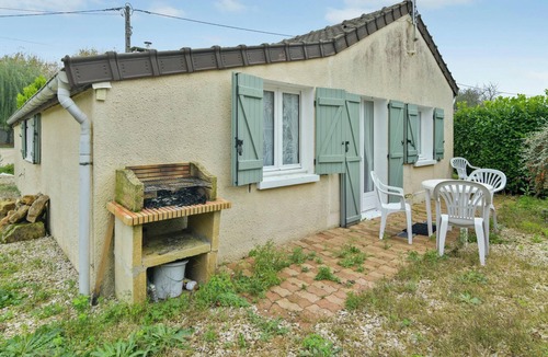Villenauxe-la-Grande House | Homerez - House with garden in Villenauxe