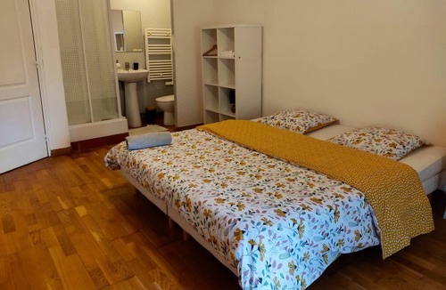 Citry Apartment | Homerez - Nice apartement for 6 ppl. with garden at Citry