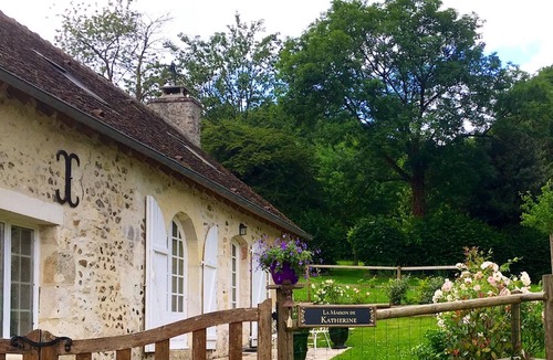 Colonard-Corubert House | Homerez - Nice property for 6 ppl. with terrace at Colonard-Corubert