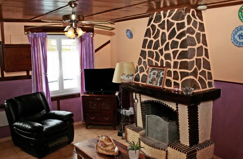 Longvilliers House | Homerez - Nice house for 4 ppl. with terrace at Longvilliers