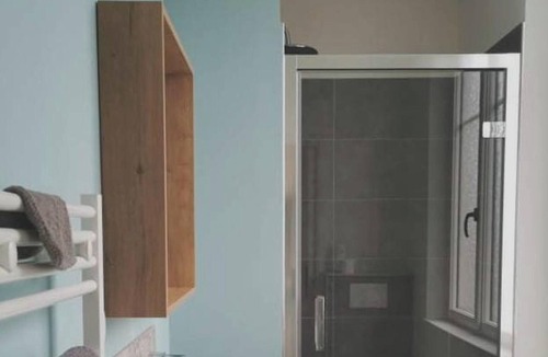 Neuf-Marche House | Homerez - Spacious house for 8 ppl. with garden and terrace at Neuf-Marché