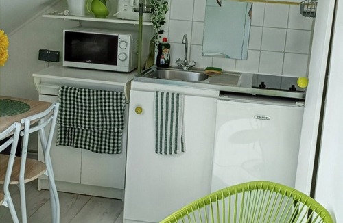 Sainte-Anne - Faubourg Noyon Apartment | Homerez - Studio in Amiens, city view