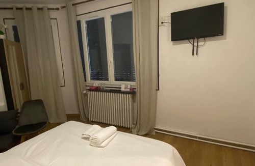 Breteuil Hotel | Hotel & Restaurant ISVARA