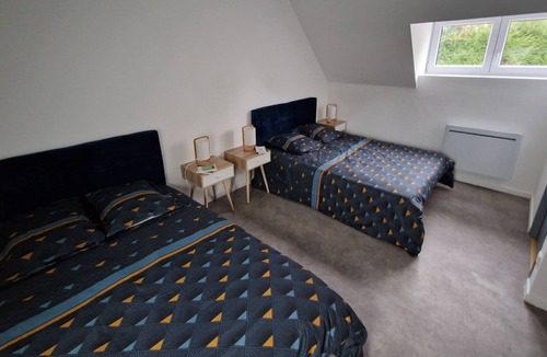 Feignies House | House-Basic-Ensuite with Shower-Terrace
