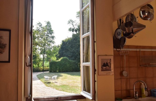 Saint-Aubin-sur-Loire Villa | House in Burgundy with Private Pool