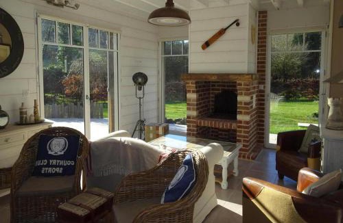 Saint-Martin-aux-Buneaux House | House in Normandy with Sauna & Coastal Charm