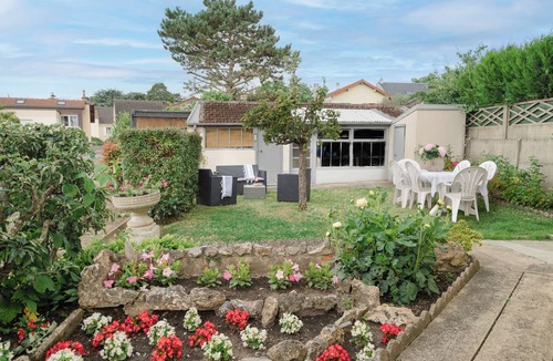Jussieu House | House in the center of Versailles, 5 minutes from the château and freeway
