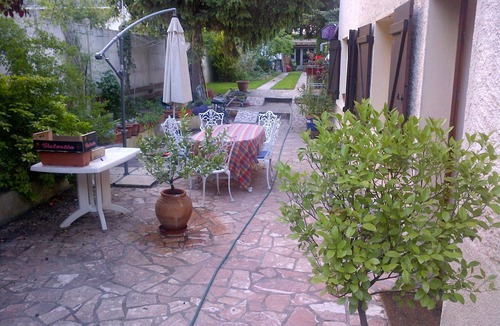 Chelles House | House on the banks of the Marne near Lac de Vaires-sur-Marne