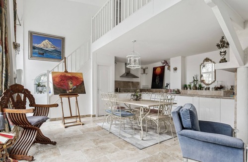 Saint-Prix House | House with a swimming pool 30 minutes from Paris