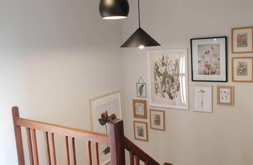 Bethune House | House with garage, terrace, not overlooked, close to all amenities.