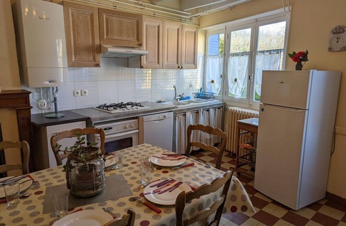 Cellefrouin Cottage | House with large enclosed garden and baby equipment